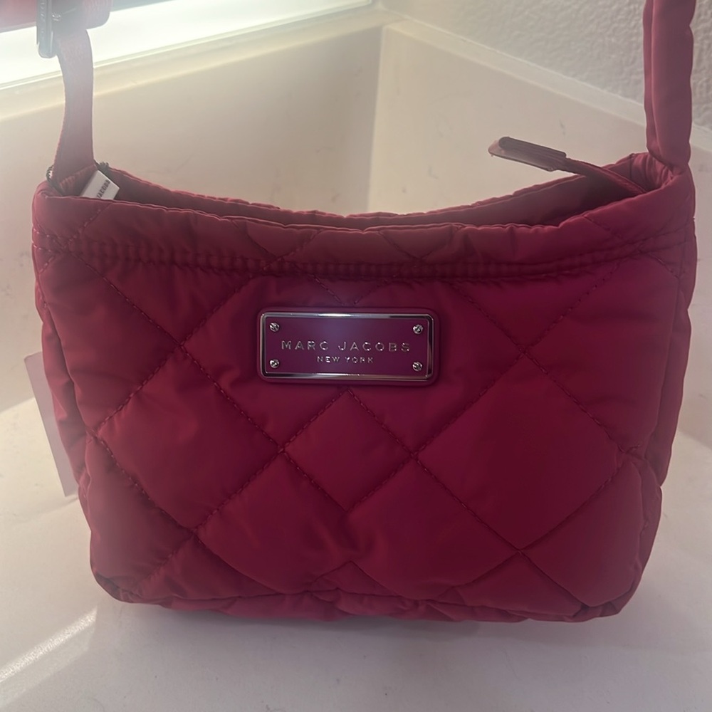 Marc Jacob’s Vibrant Pink Quilted Crossbody NWT - Picture 6 of 16
